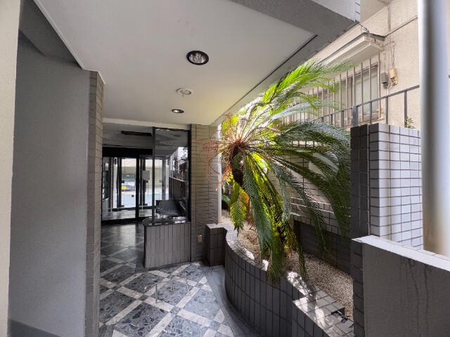 ローズガーデンＡ６８番館(A-068) エントランス