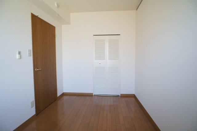 フロイデ勝田台壱番館 寝室にいかがでしょうか