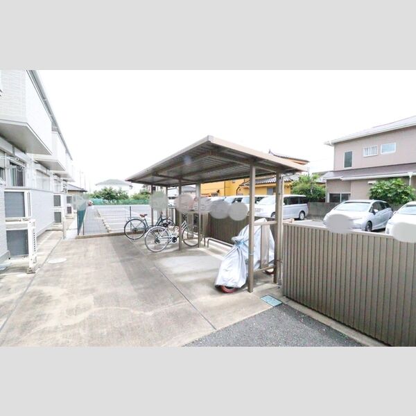 M・Yカサヴェール 駐輪場