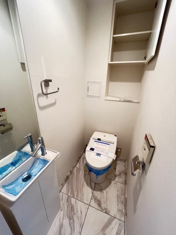 レジディアタワー中目黒17階 トイレ