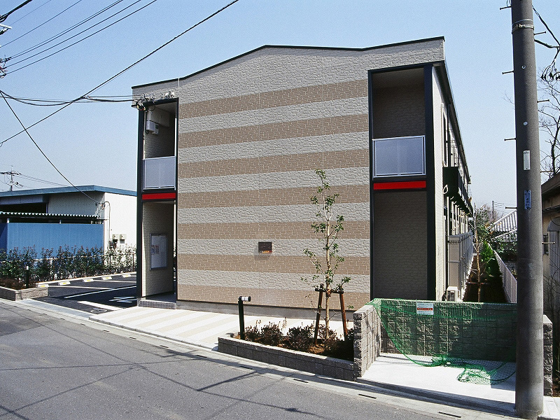 レオパレスヒルズ本郷町の外観画像