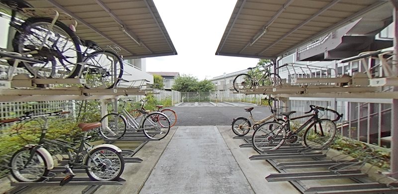 ウィスティリア高津5階 駐輪場