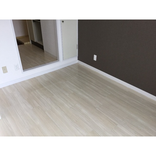 サンマールかしわ台303号室 リビング