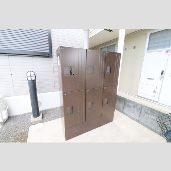 モンテ・ヴェルジェ202号室 宅配ボックス