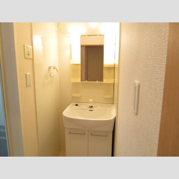 グレーリング106号室 独立洗面台