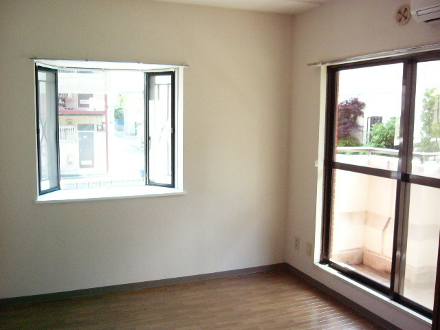 ラトナバーサⅠ0103号室 居室