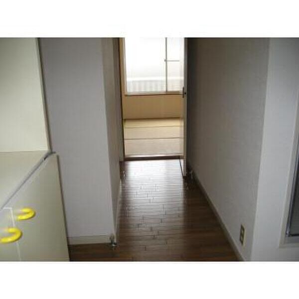 エステートピア八幡I リビング