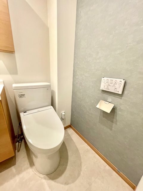 レジディア笹塚3階 トイレ