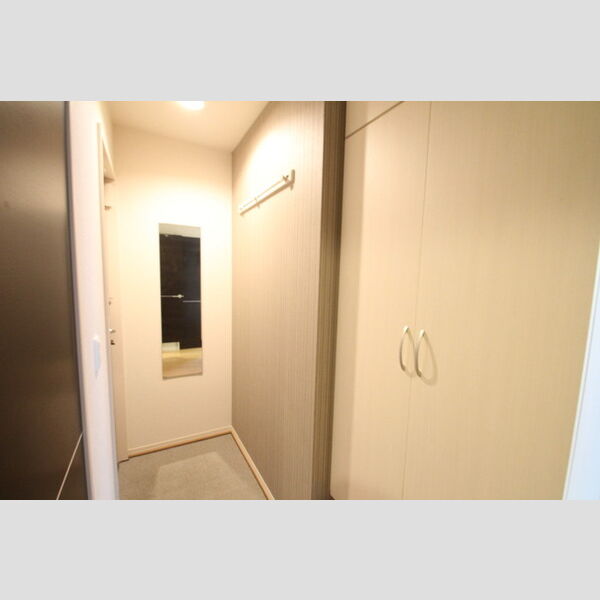 ポラリス303号室 玄関