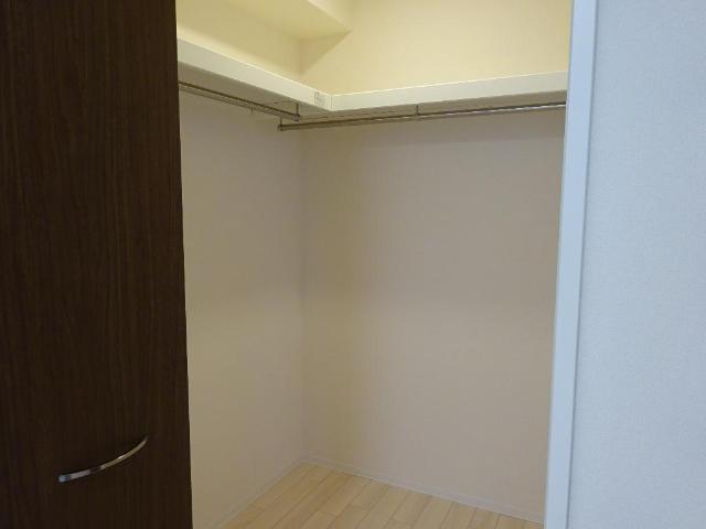 グローリア湘南102号室 ウォークインクローゼット