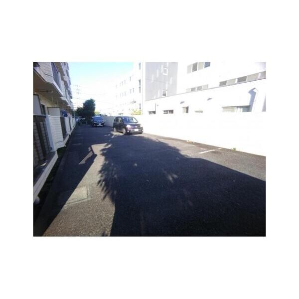 グレース美堀 駐車場