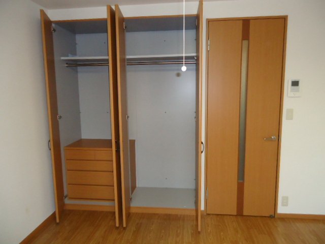 ヤマリハウス　コヤマ102号室 収納