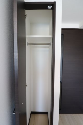 ジェノヴィア堀切菖蒲園1階 収納