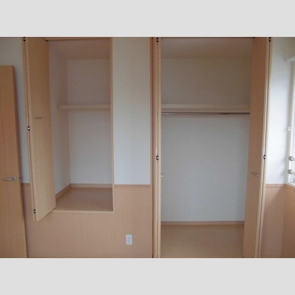 リアン 洋室物入れ・クローゼット