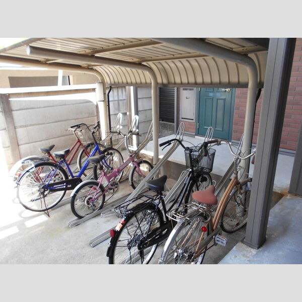 ベルセゾン 駐輪場