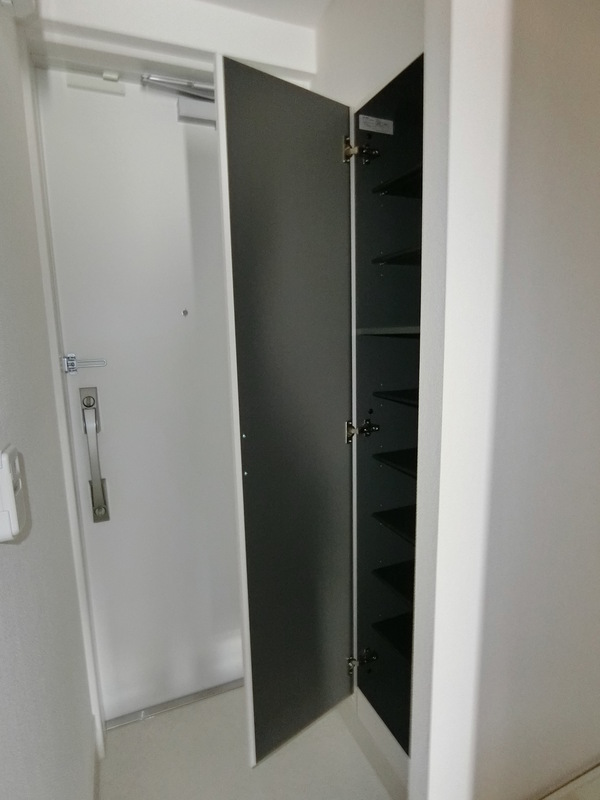 リブリ・アルカンシエルT1階 玄関