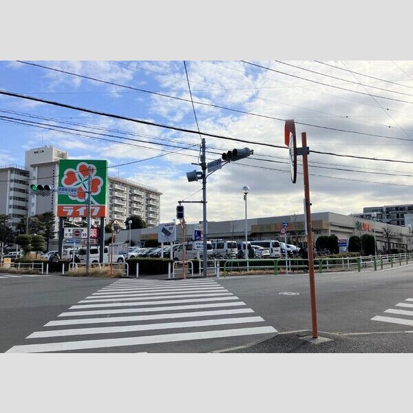 セレスティア前野町103号室 ライフ前野町店(170m)