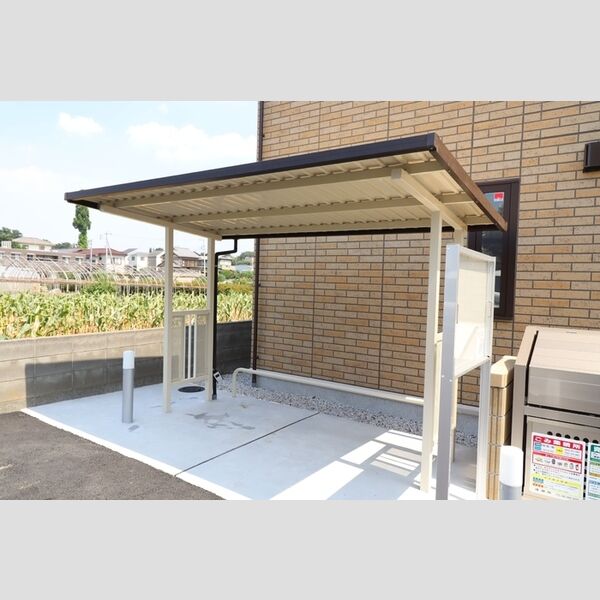 セレーノ 屋根付き駐輪場
