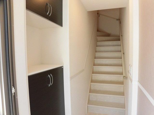 サンライズ　ガーデン 玄関