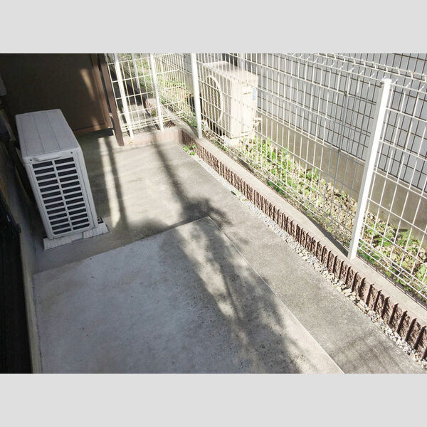 リヴェール105号室 専用庭