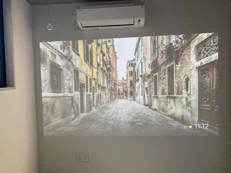 Fons Lucis Izumi1階 IOTプロジェクター