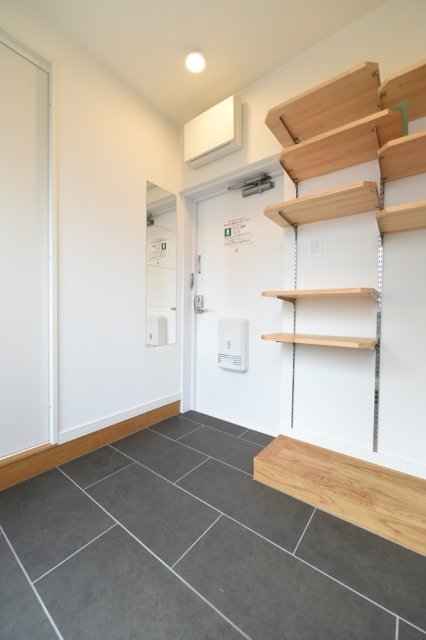 クレベール西新宿フォレストマンション 玄関