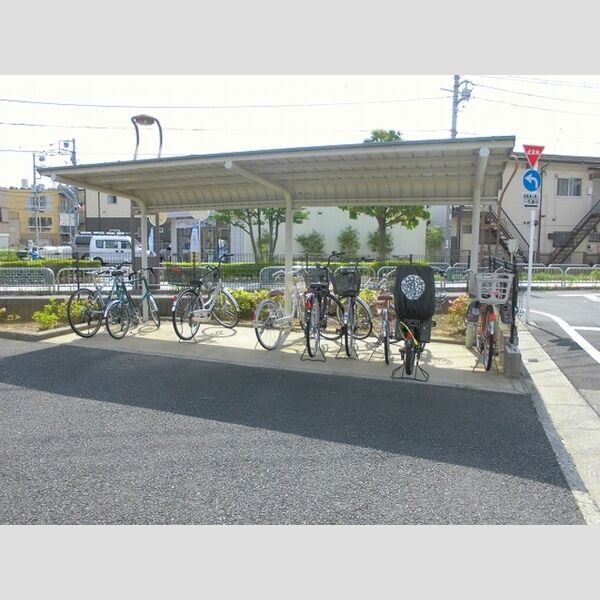 チェリーハウス 駐輪場