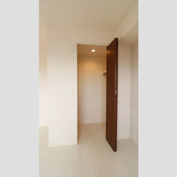 フルラージュ202号室 ★クローゼット★