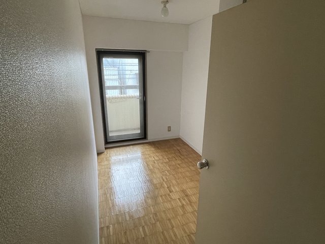 ホームズ駒沢3E号室 寝室