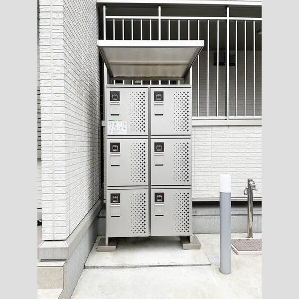 アバンス大宮302号室 宅配BOX