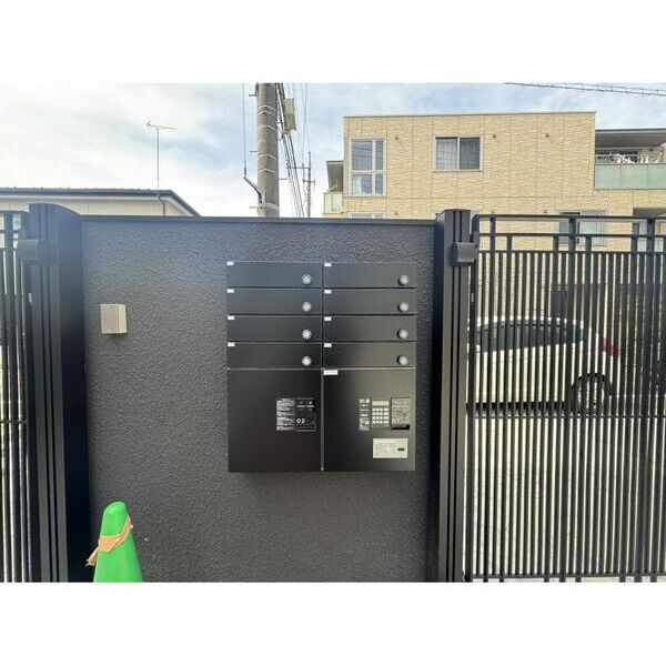 Pleasure エントランス