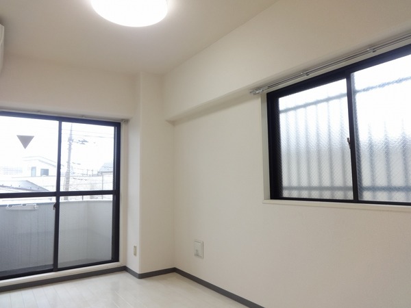 ワコーレ亀有Ⅱ リビング