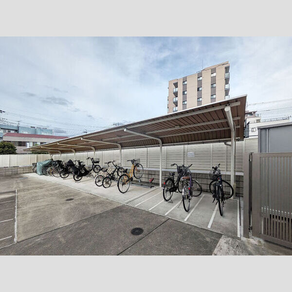 Garden House Ⅲ 大宮土呂駅前701号室 駐輪場