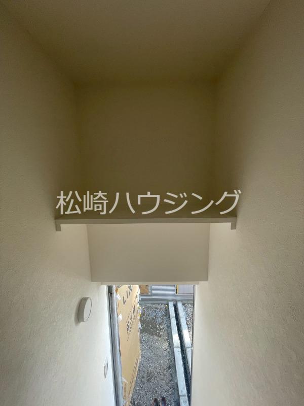 AW中野松が丘2階 収納