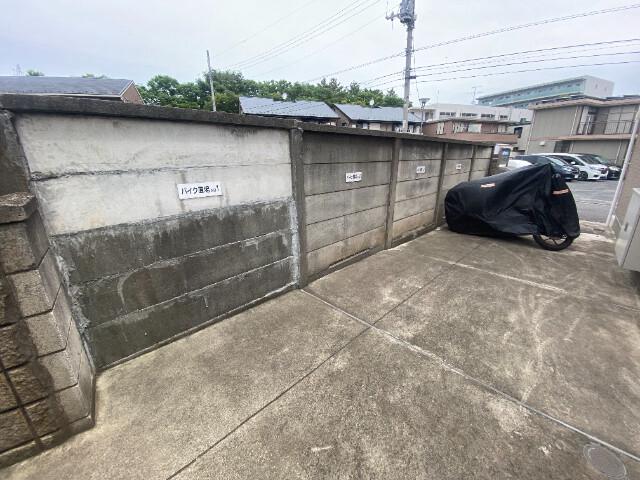 パインベルク 駐車場