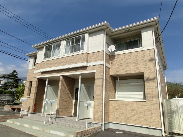 マノリア 外観写真（昼）