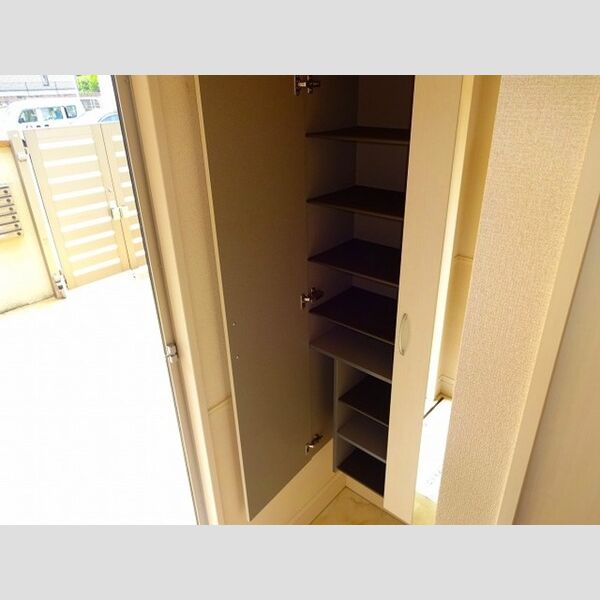 ソフィアコート　弐番館 シューズBOX