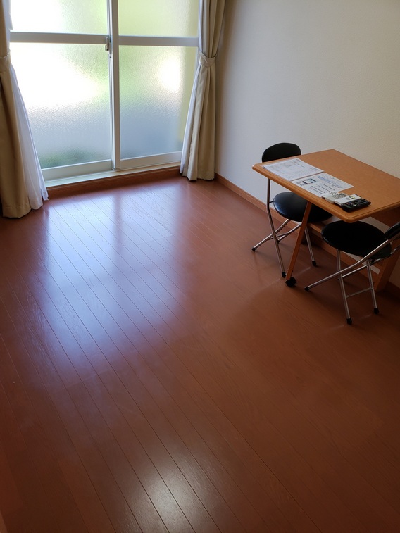 レオパレス広町 寝室