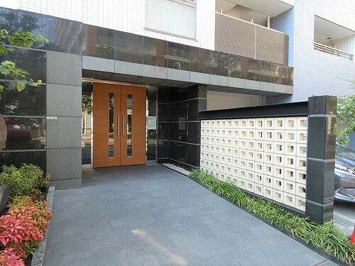 リビオレゾン小石川2階 エントランス　前回募集時／2022年7月の写真