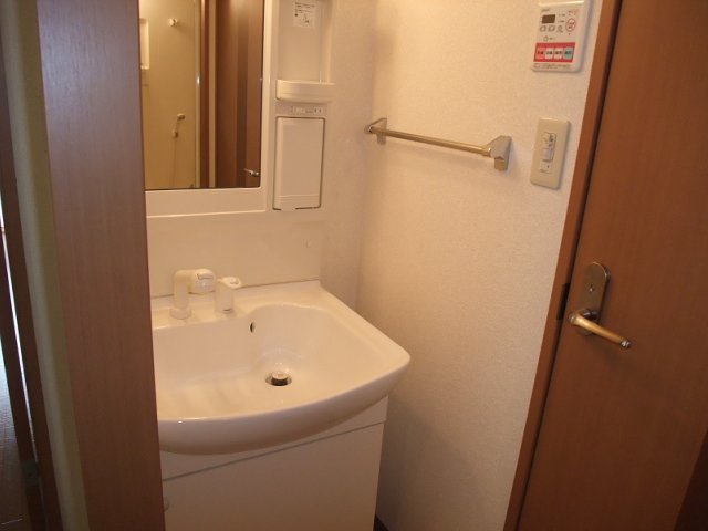 シャン・デ・フルール103号室 洗髪洗面化粧台