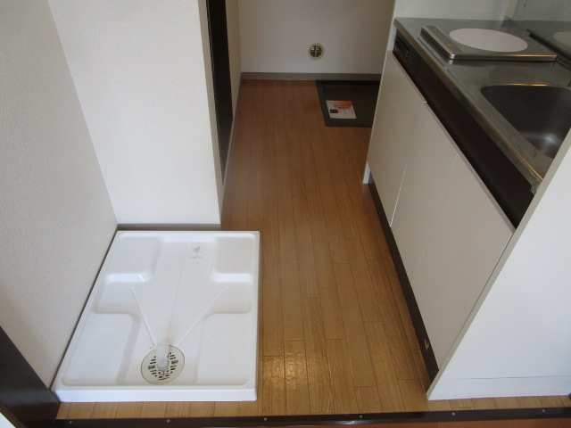 コーモラント新杉田2階 内観