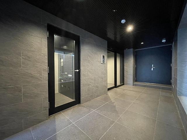 ReveResidence目黒2階 エントランス