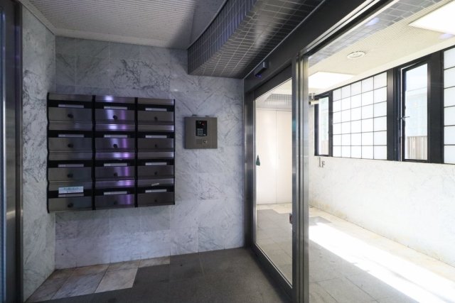 ＤｅＬＣＣＳ　Minaminagasaki3階 エントランス