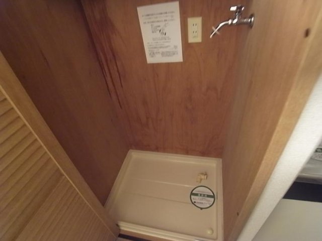 ネオマイム横浜台町 室内洗濯機置場