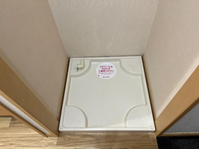 アシューレメゾン101号室 洗濯機置場