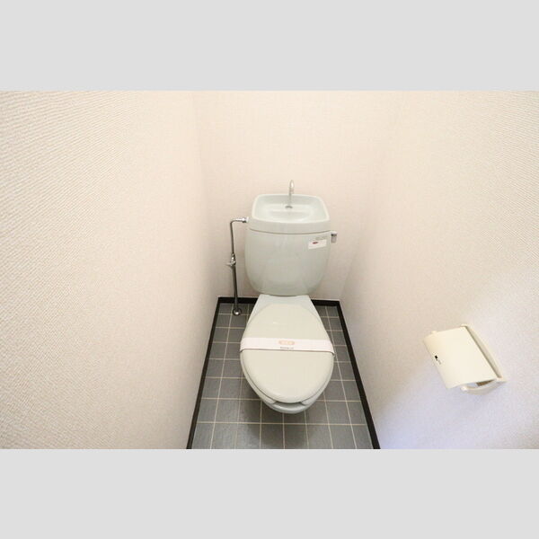 シティハイツヒロセB7号室 トイレ