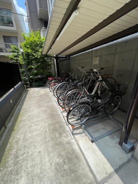ＮＬ武蔵小杉レジデンス9階 駐輪場