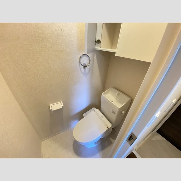 アルセ二俣川・ヒラソル二俣川　アルセ二俣川101号室 トイレ