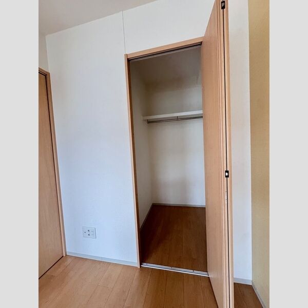 TERRACE　WELLNESS205号室 同建物別部屋の参考画像