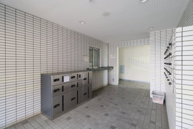 ウィンベルソロ北綾瀬第１０4階 エントランス